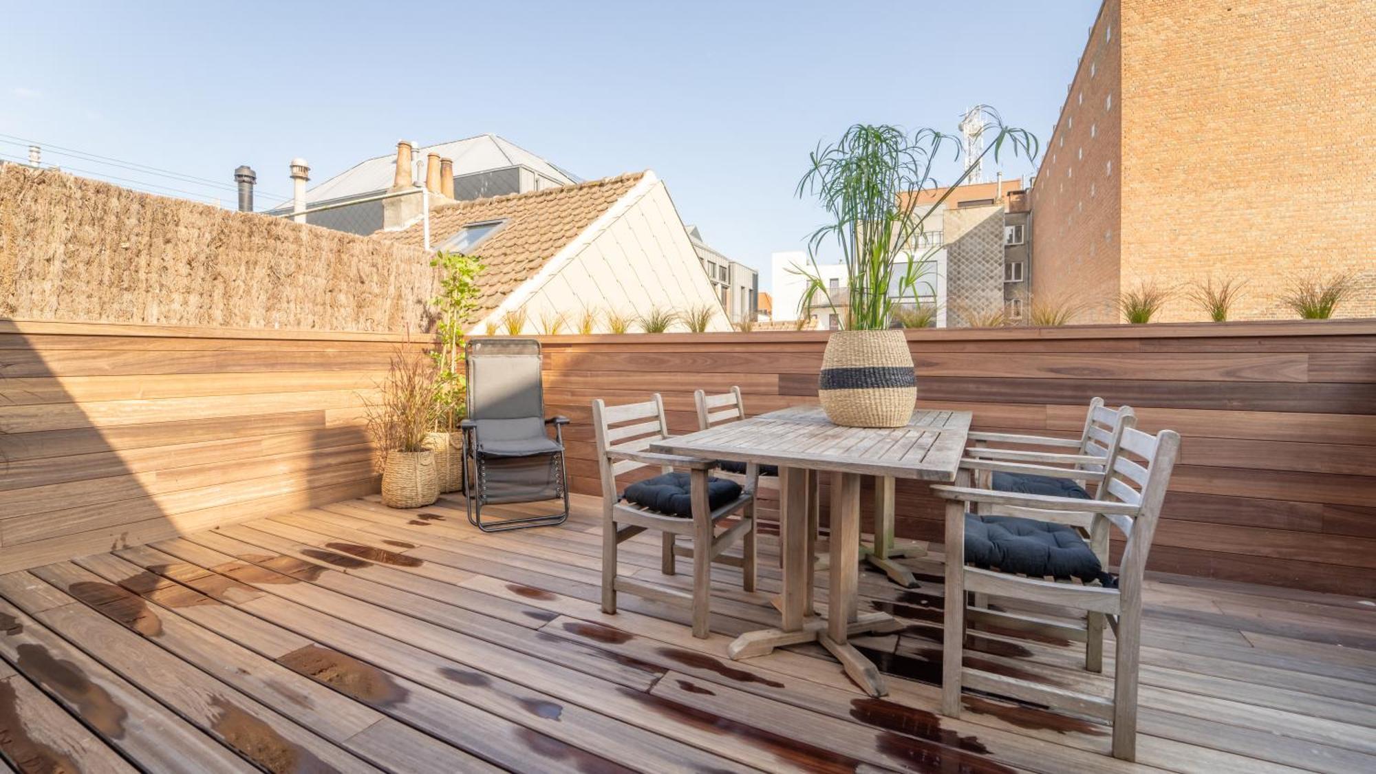 Zilter - Groot Duplex Met Terras * Oostende